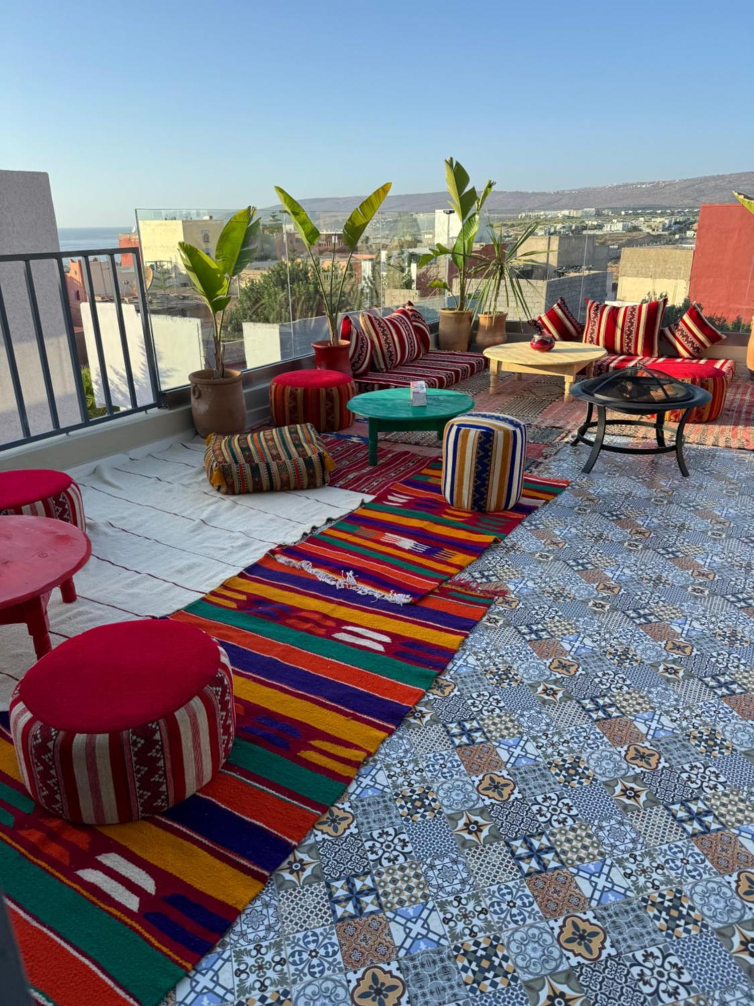 Playa Del Sol Surf House Hostel Tamraght Exterior photo