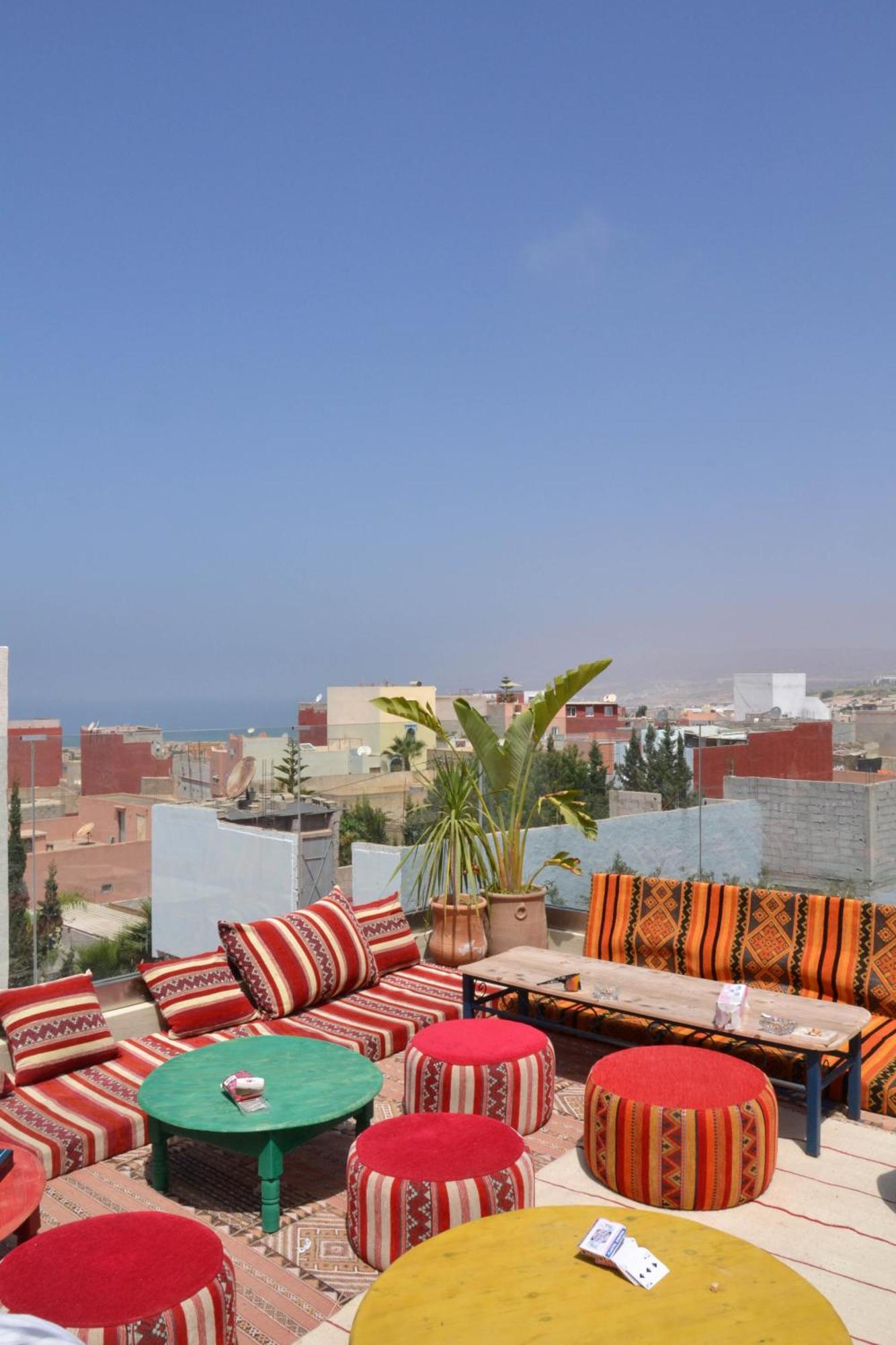 Playa Del Sol Surf House Hostel Tamraght Exterior photo